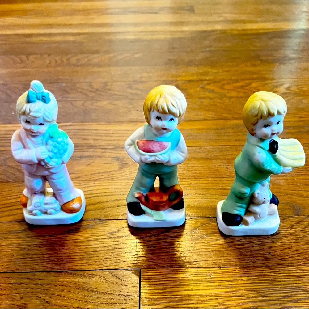 Vintage Goebel Hummel-Style Figurines‎ Children with Fruit! 4.5" Hand Painted